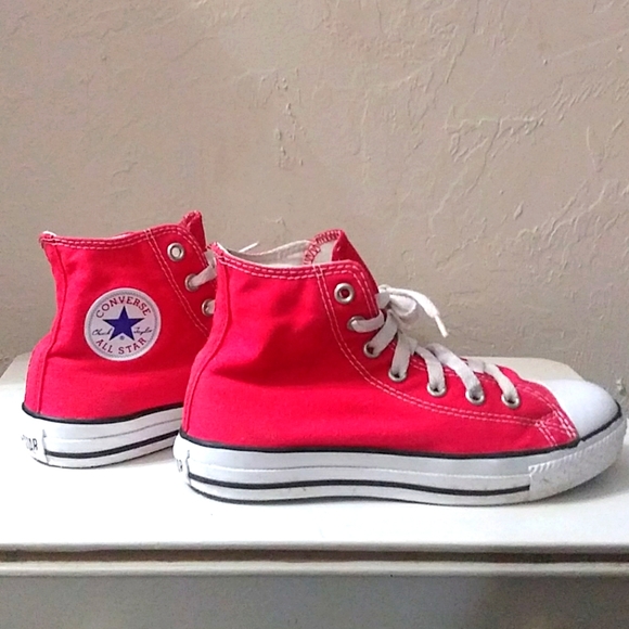 Youth CHUCK TAYLOR CONVERSE HIGH TOPS SIZE 3 NWOT - Picture 6 of 9